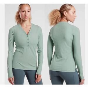 Athleta Uptempo Ribbed Henley Long Sleeve Top in Minimalistic Grey Size Small